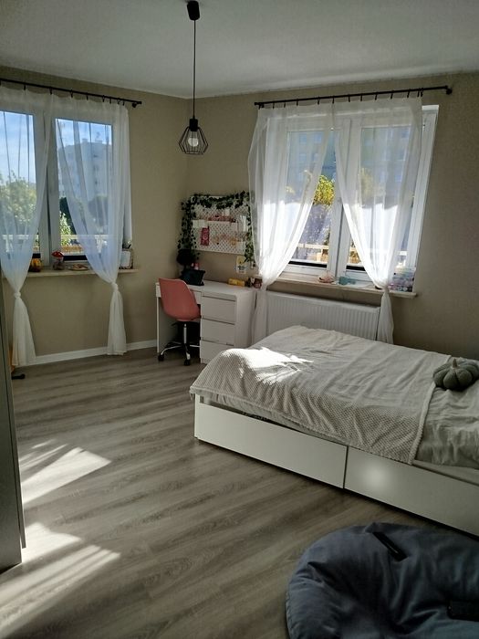 Bezczynszowe Parter 3 pokoje sprzedam .