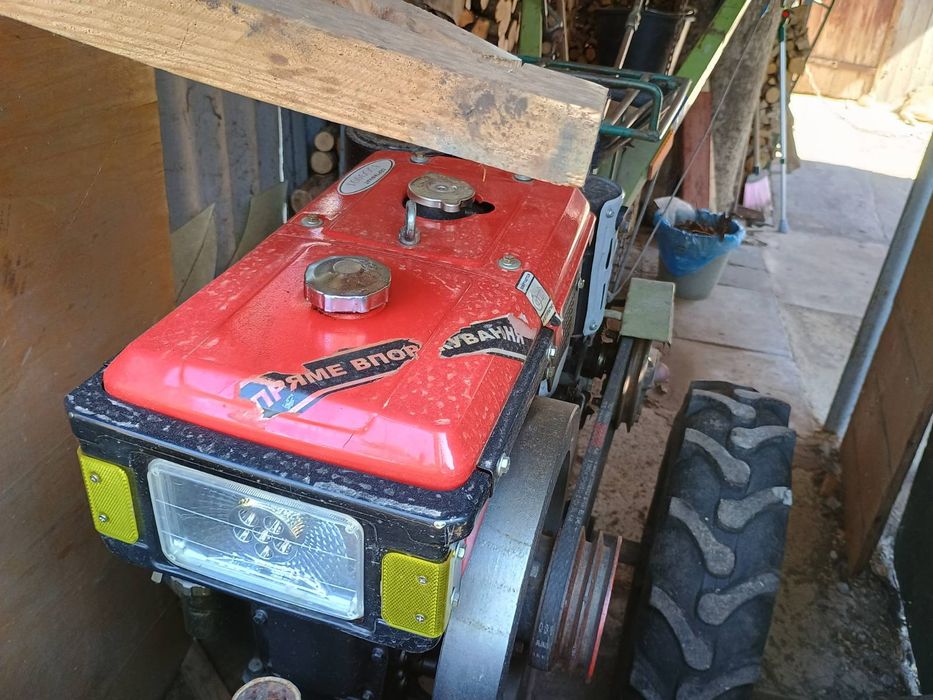 Мотоблок зубр новий