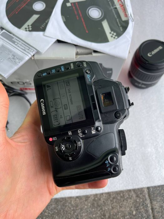 Зеркальный Фотоаппарат Canon EOS 400D.