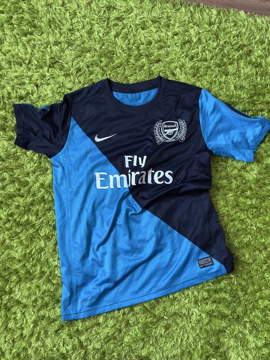 Продам оригінальну футболку nike клубу arsenal