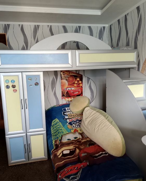 Кровать чердак з матрацом