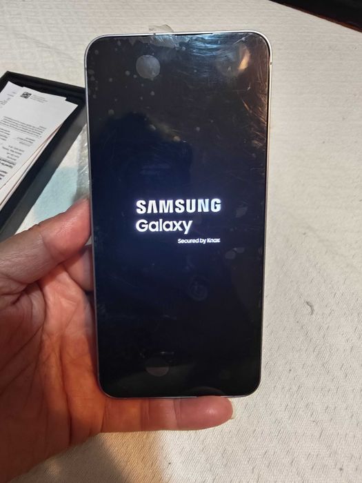 Telemóvel Samsung. S25+