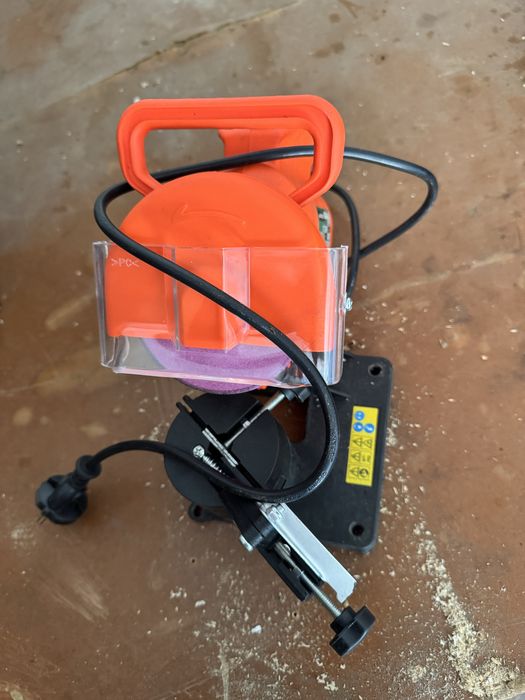 Maquina eletrica de afiar currente de motossera