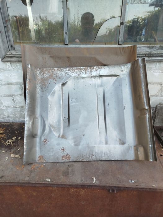 Кузовні деталі ваз 2106