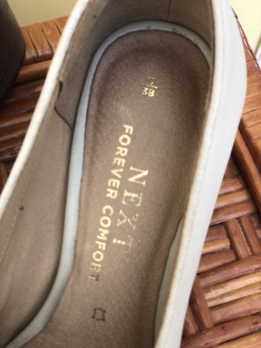 Стильні туфлі next