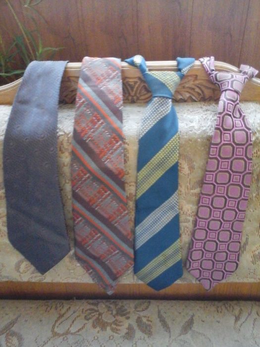 Продам галстук