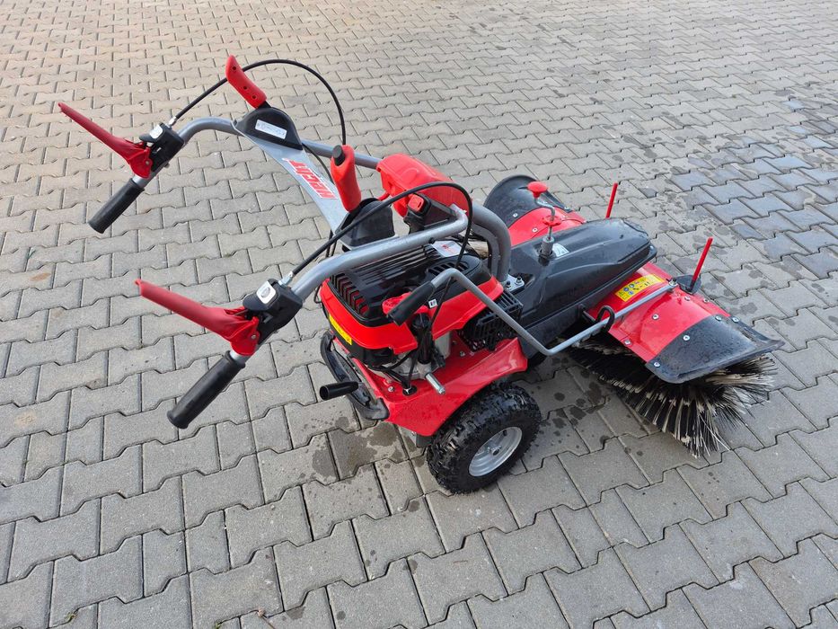 Zamiatarka spalinowa  100cm szerokości – wynajem