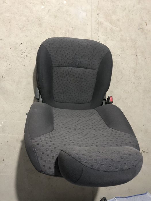 Сидіння БМВ в гарному стані
