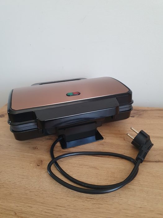 Opiekacz do kanapek,tostów Bestron XL 900W Idealny stan!