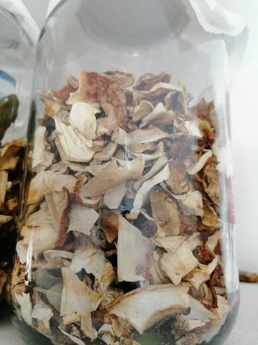 Grzyby suszone prawdziwki