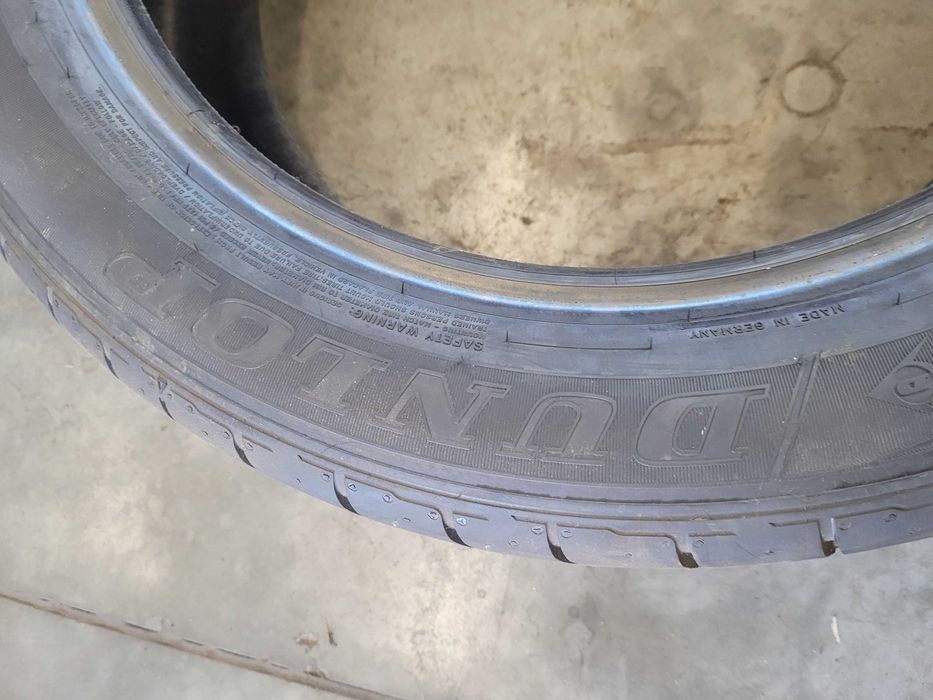 opony Dunlop 235/ 50 19  nowe komplet