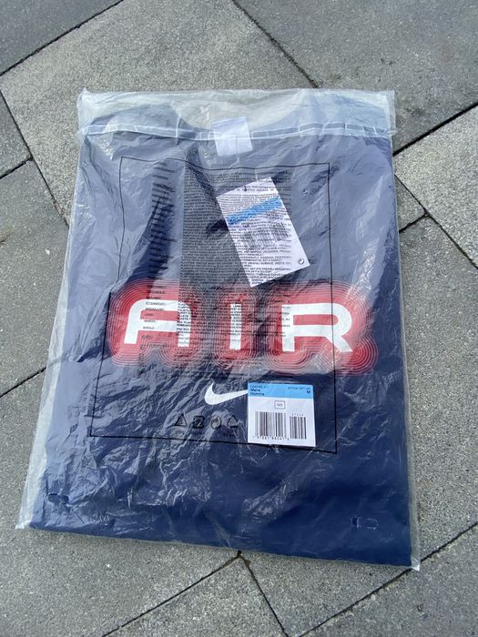 Футболка Nike Air Graphic