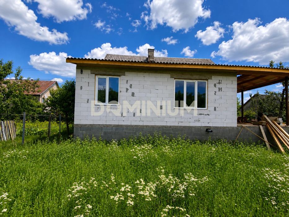 Продається затишний будинок в с. Іза