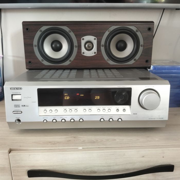 Zestaw kina domowego Onkyo z głośnikami M-Audio