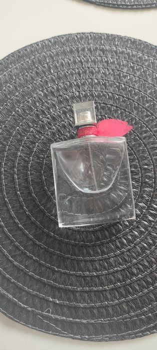 Flakon po perfumach Lancome