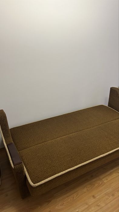 Розкладний диван, ідеальний стан