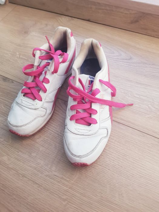 Skorzane Buty sportowe damskie marki Reebok rozmiar 39