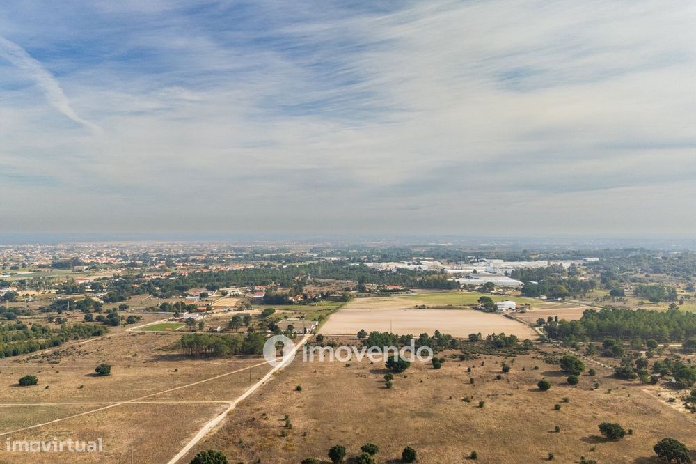 Terreno urbanizável em Palmela com 814 m²
