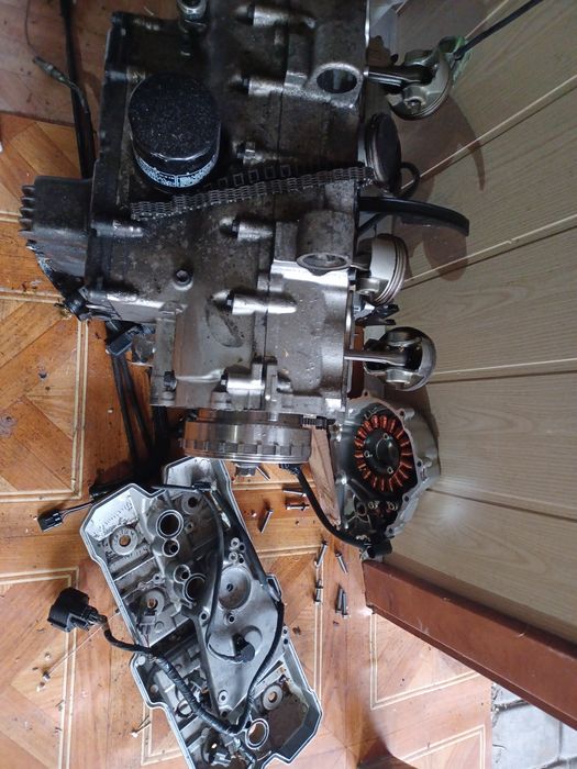 Silnik czesci  bandit 650 gsx650f