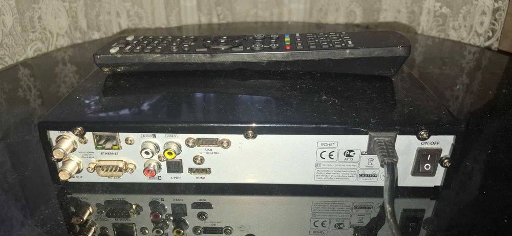 Тюнери супутникові