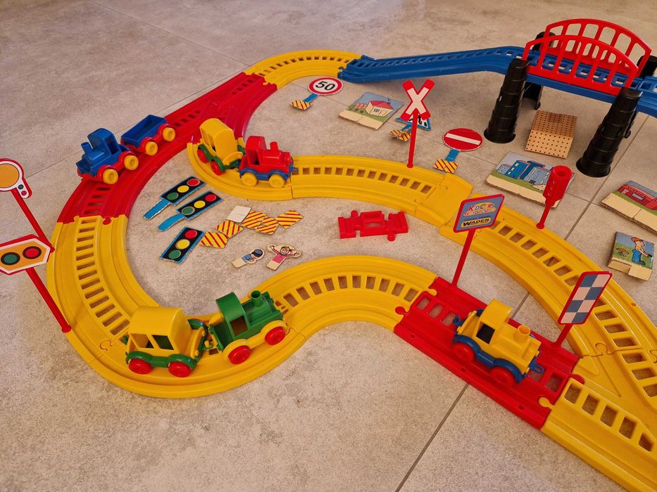 kolejka Wader - pociągi i tory