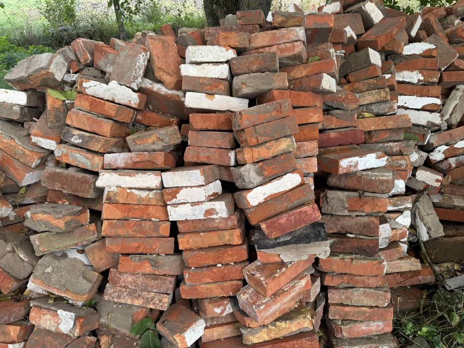 Бу КЕРПИЧ  в гарному стані