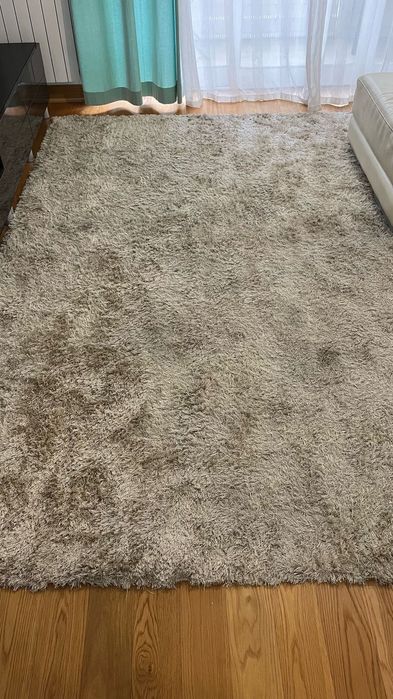 Carpete de sala em tons de cinza claro, 2,90/1,90 m da Leroy merlin