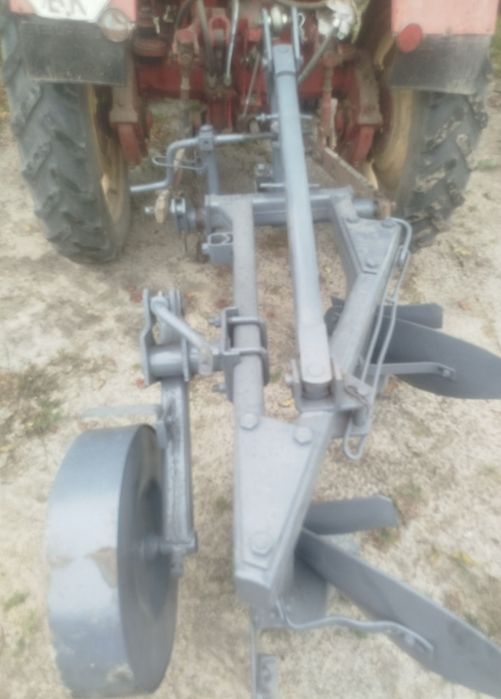 Плуг 2.35 Bomet Польського виробництва