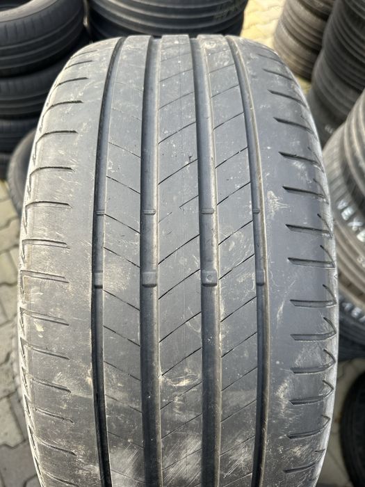 245/45/18 шини без дефектів