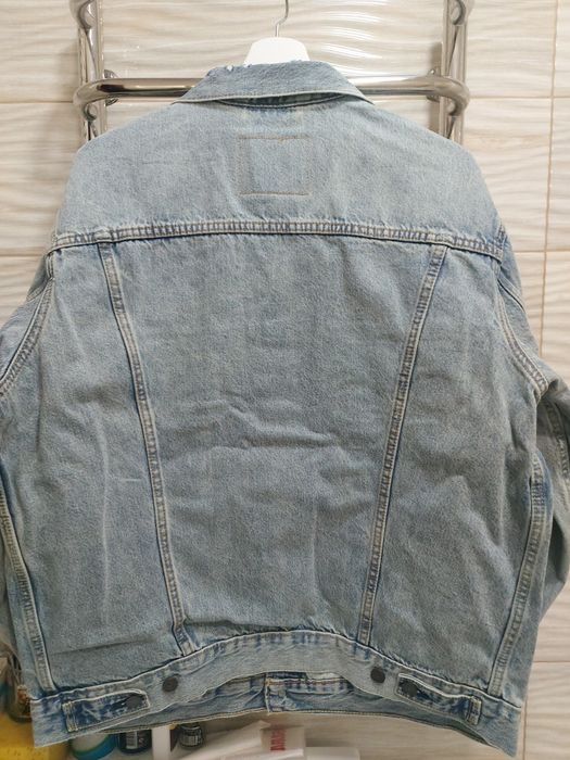 Джинсона куртка Levis, розмір L, НОВА