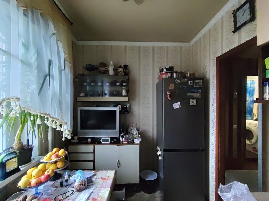 Продається трикімнатна квартира на масиві, в м.Васильків. 48000$