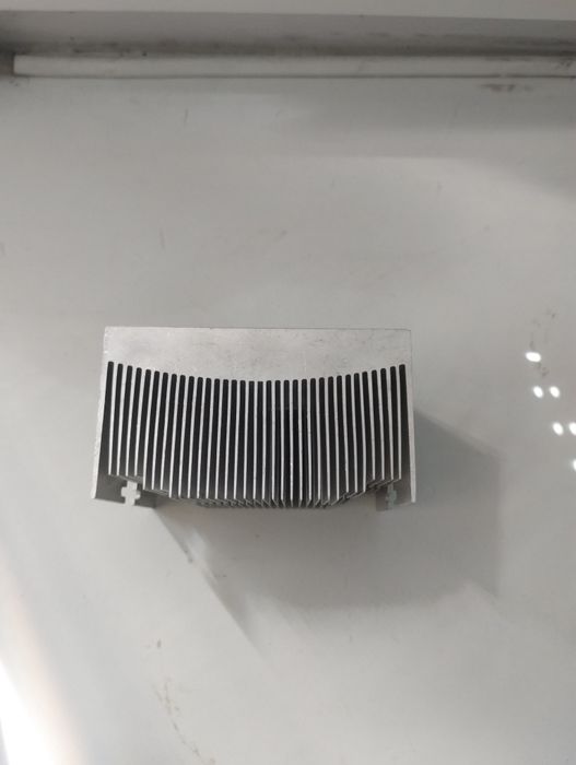 Radiator aluminiowy duży 279g