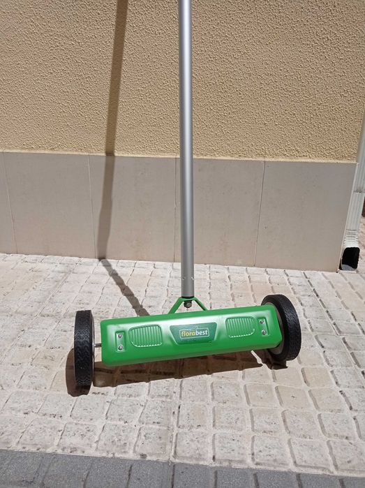 cortador de relva, aparador de relva e escarificador