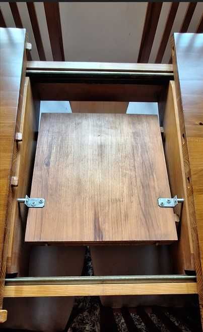 Mesa de jantar + 8 cadeiras