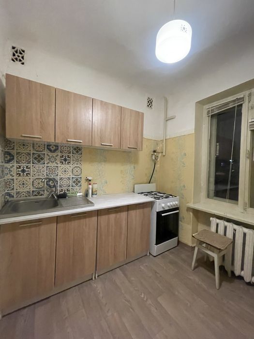 Березовського 1, пл. Космонавтів Держпрограм Продаж 3- кім квартири!