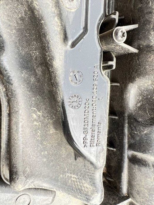 Фільтр повітряний 04C129620A Volkswagen Фольксваген