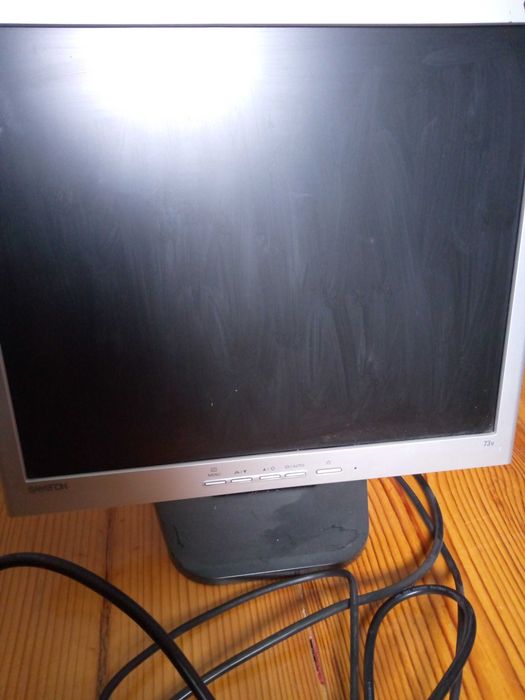 Монитор диагональ 17 дюймов