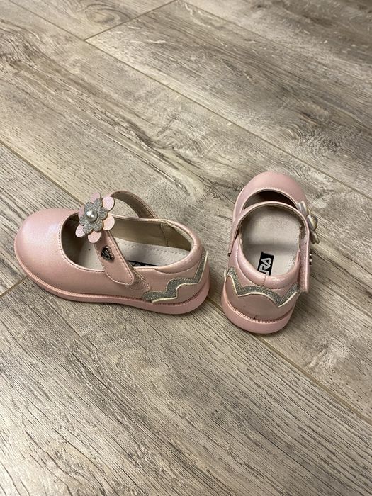 Дитячі туфлі