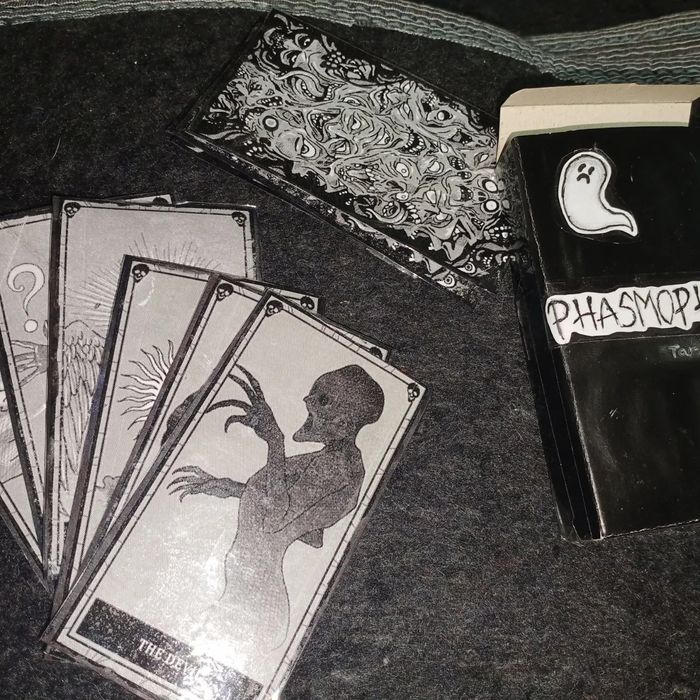 Карти Таро з Phasmophobia (handmade)