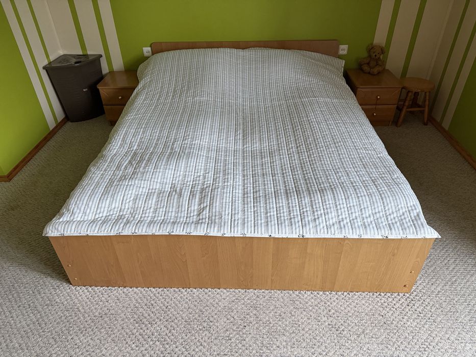 Lozko z plyty wiorowej 160x200 wraz z dwoma szafeczkami