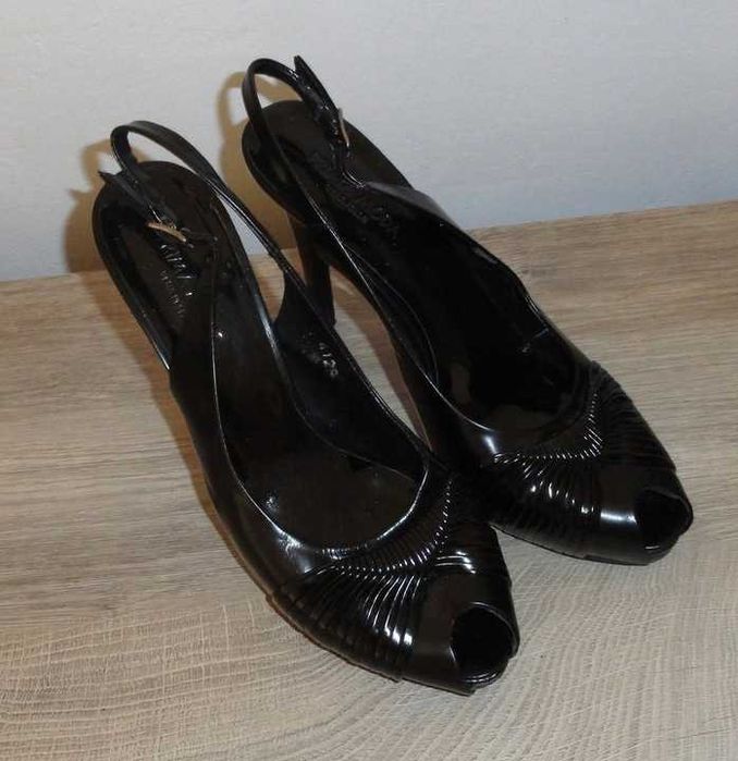 Buty Szpilki czarne Prima Moda 40 skóra