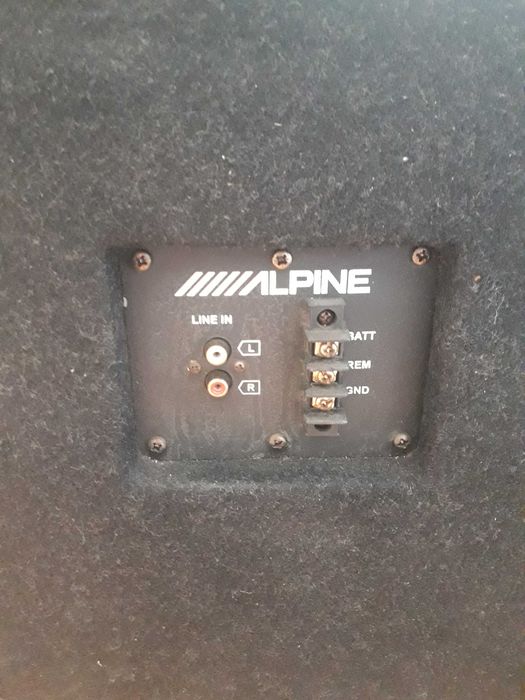 Subwoofer Alpine 700W
