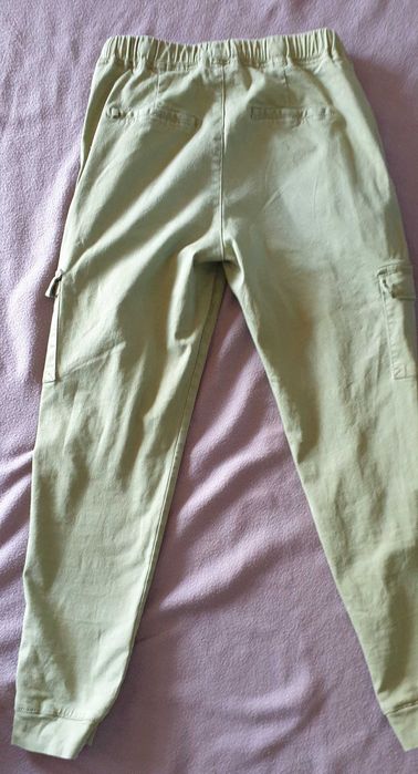 Spodnie Cropp r. 38