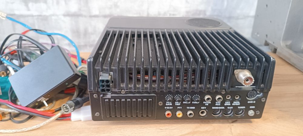 КВ трансивер Yaesu FT900