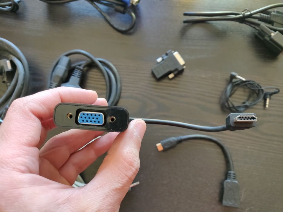Various Cables and Adapters427550765168076803