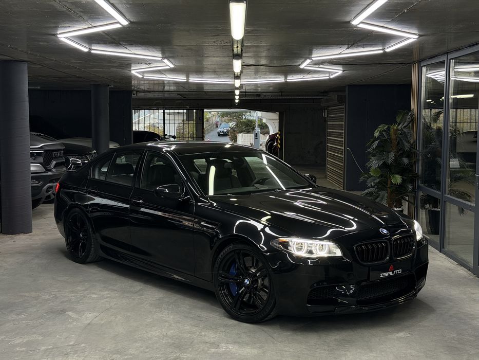 BMW M5 F10