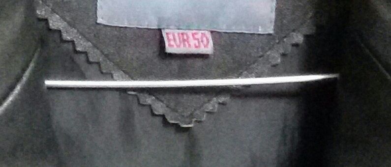 casaco em couro . Nova