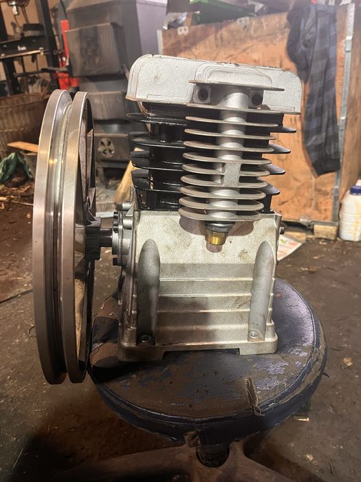 Sprężarka 2tłokowa B3800B