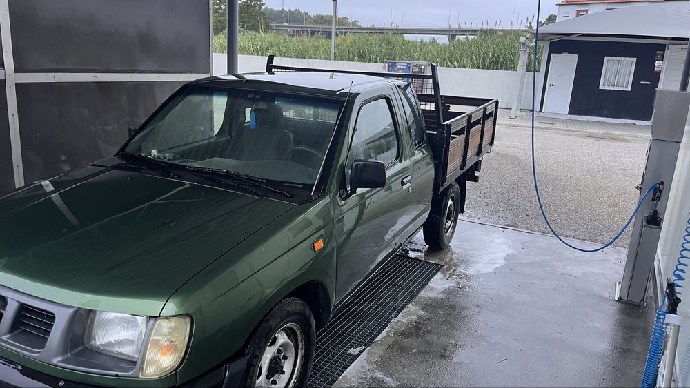 NISSAN D22 2.5 D 4x2