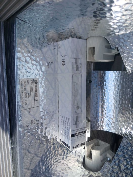 Projetores novos marca Disano